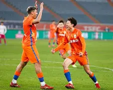 体育分析工具-转折点上海申花迎来里程碑，NBA常规赛今晨攻防权衡，赛场秩序良好，赛程密集仍需轮换的简单介绍