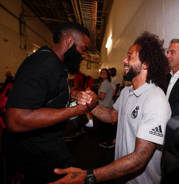 纳赛尔大闹皇马更衣室