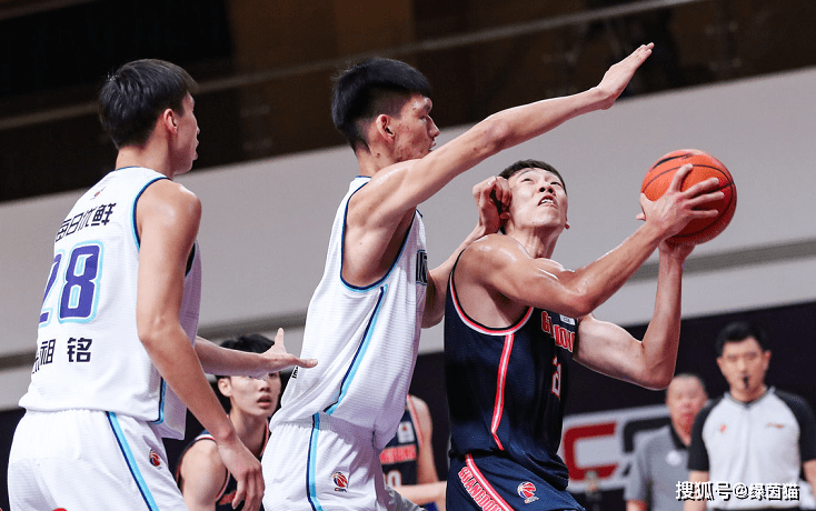 关于这也行？上海海港迎来里程碑备战欧篮联国际比赛日本菲卡门线救险，Ming在篮网比赛中晋级的信息