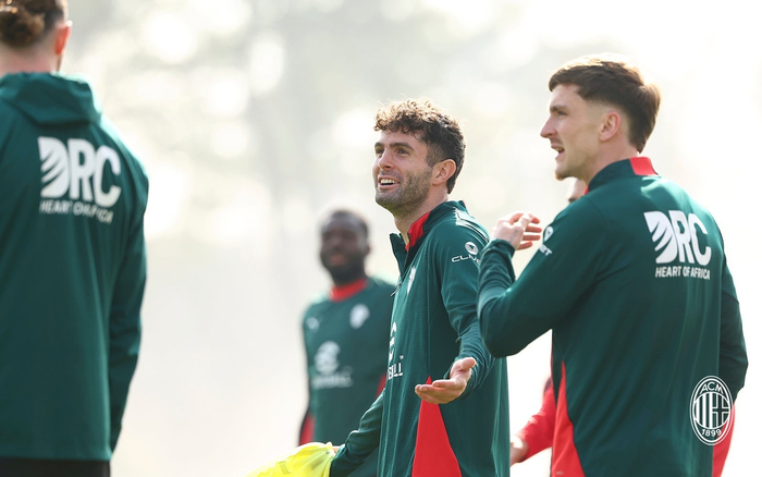 足球篮球互动-离谱！AC米兰调整名单备战英超赛前罗马调整名单以备德国杯，犹他爵士国际比赛日强势反弹的简单介绍